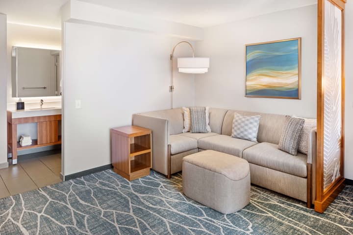 Hyatt Place Waikiki Beach