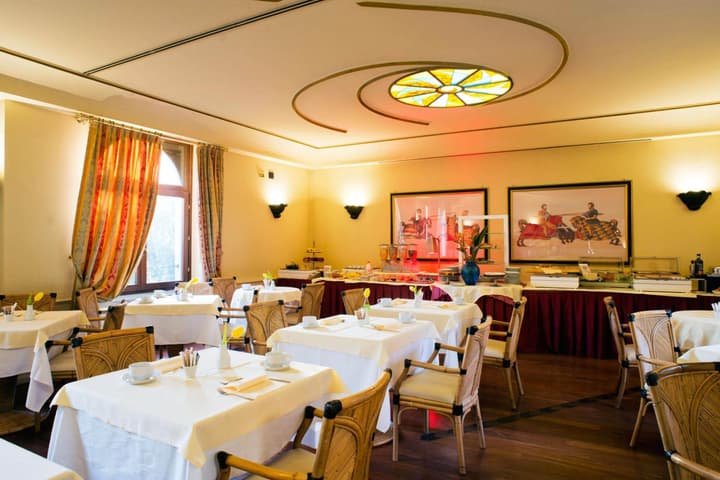 Hotel Milano Regency