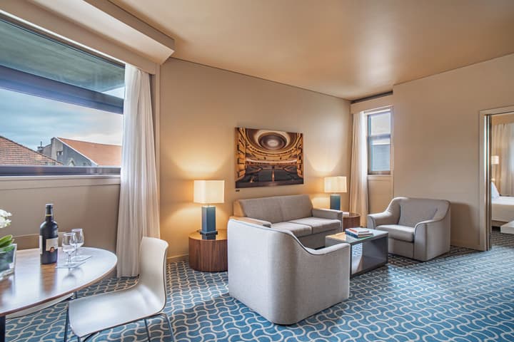 Hotel Dom Henrique Downtown