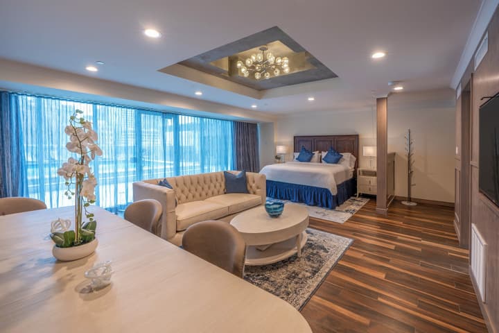 Holiday Inn New Orleans - Downtown Superdome by IHG