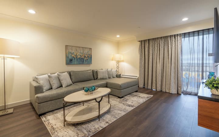 Holiday Inn New Orleans - Downtown Superdome by IHG