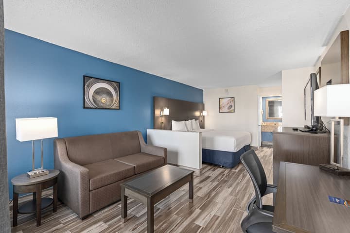 Baymont by Wyndham Orlando East