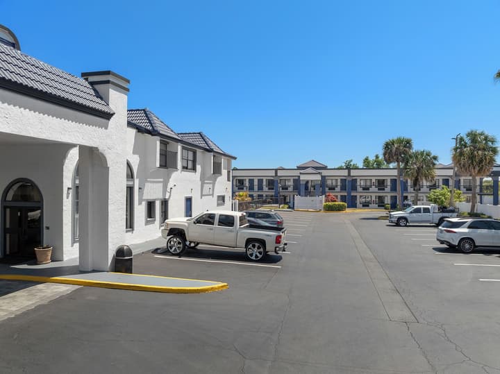 Baymont by Wyndham Orlando East