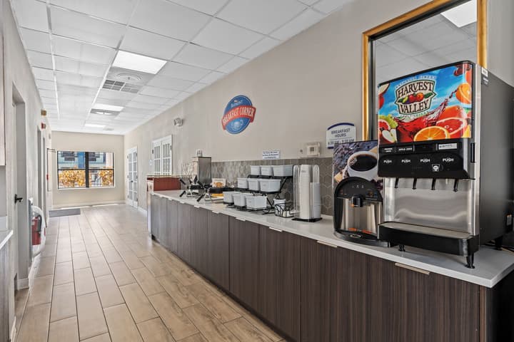 Baymont by Wyndham Orlando East