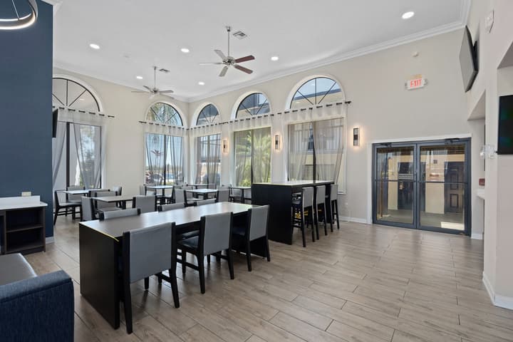 Baymont by Wyndham Orlando East