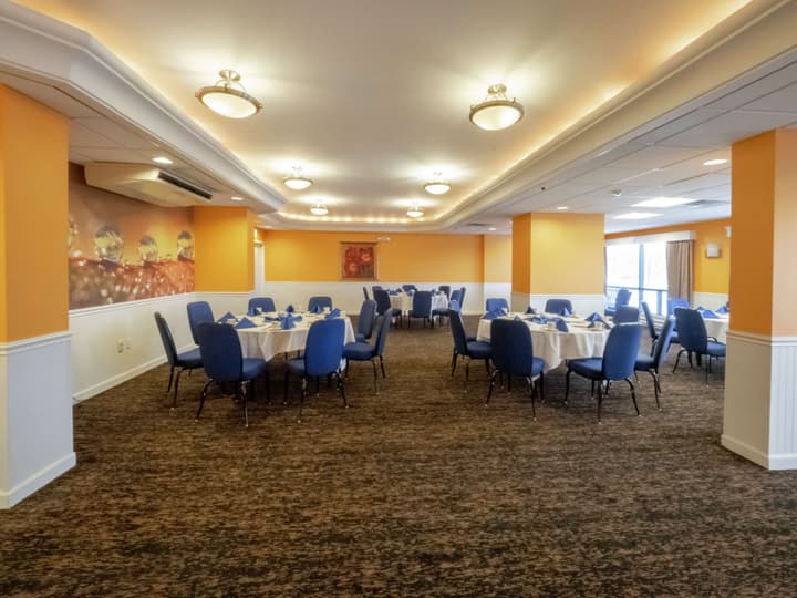 DoubleTree by Hilton Hotel Buffalo - Amherst