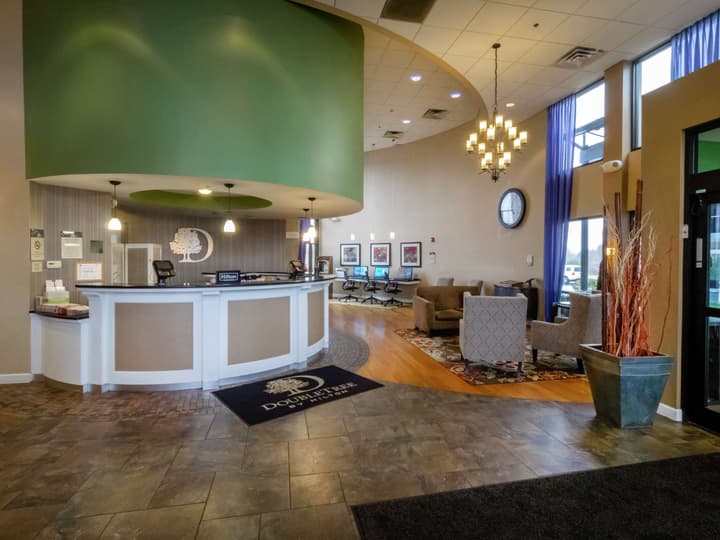 DoubleTree by Hilton Hotel Buffalo - Amherst
