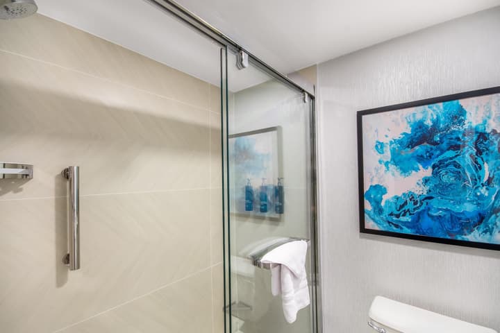 DoubleTree by Hilton Hotel Buffalo - Amherst
