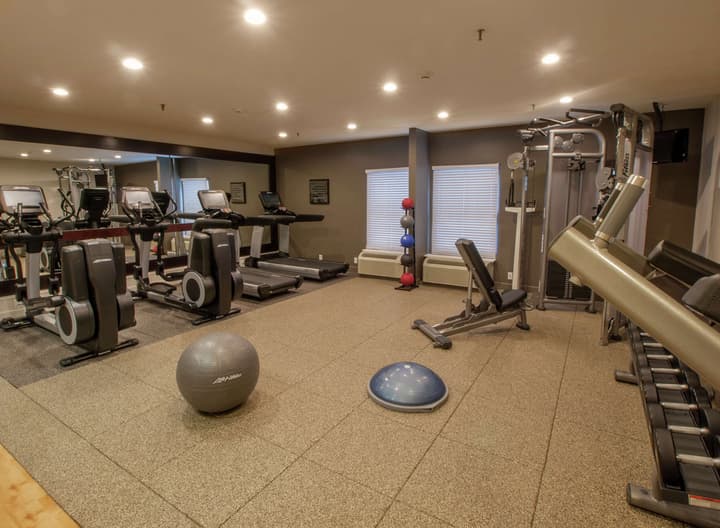 DoubleTree by Hilton Hotel Buffalo - Amherst