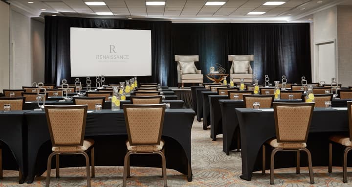 Renaissance Orlando Airport Hotel by Marriott