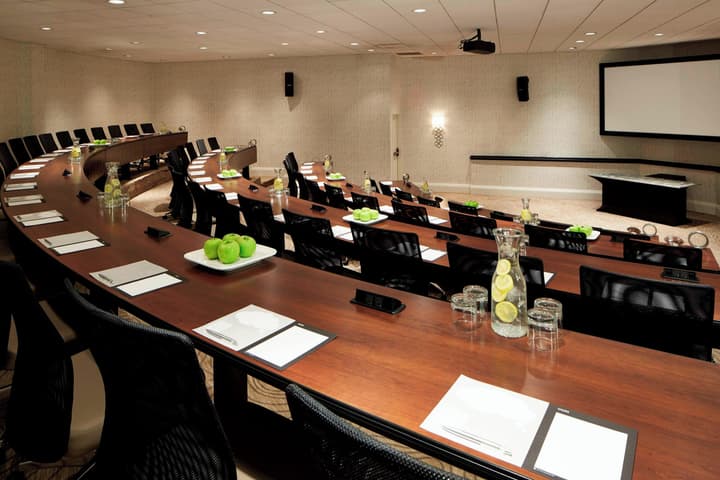 Renaissance Orlando Airport Hotel by Marriott