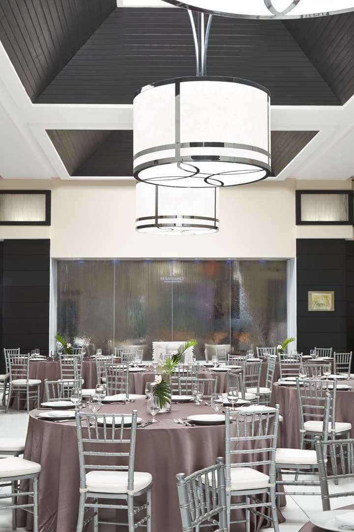 Renaissance Orlando Airport Hotel by Marriott