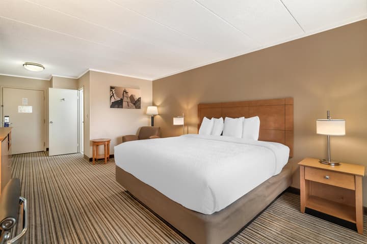 Best Western Plus Waltham Boston