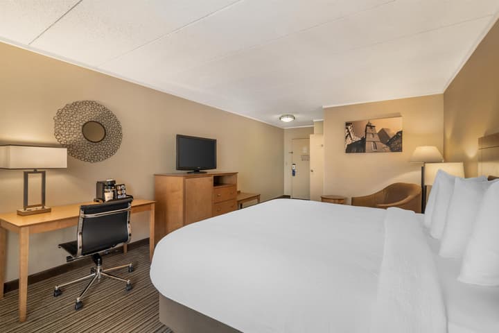 Best Western Plus Waltham Boston