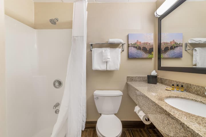 Best Western Plus Waltham Boston