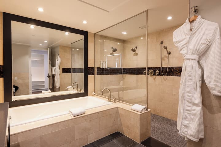 Heathman Hotel