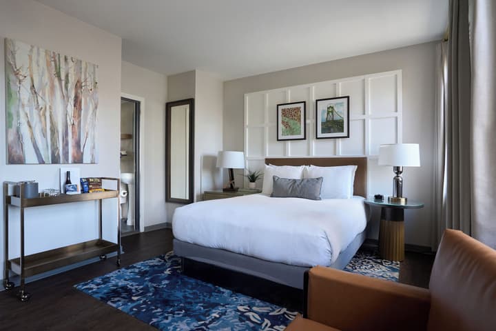Heathman Hotel