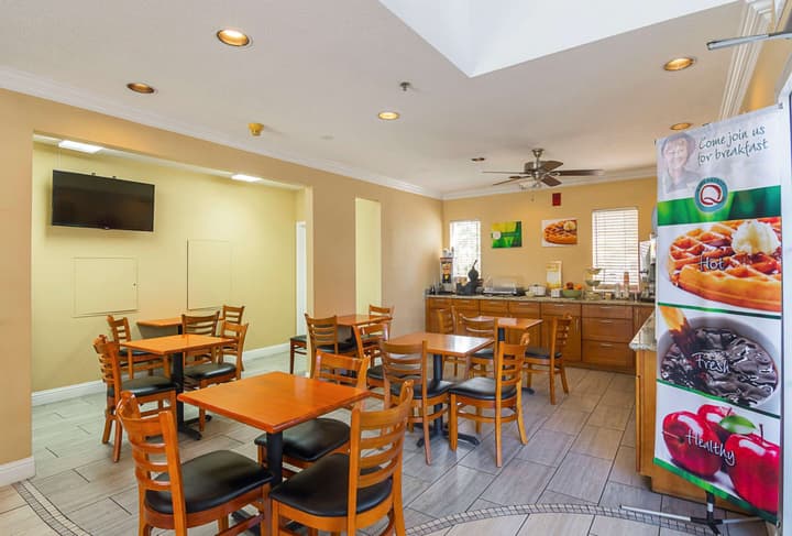 Quality Inn Fresno Yosemite Airport