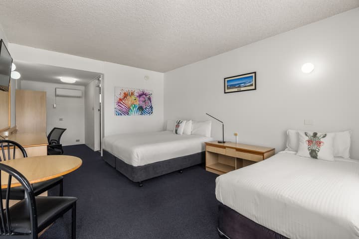 Zebra Motel