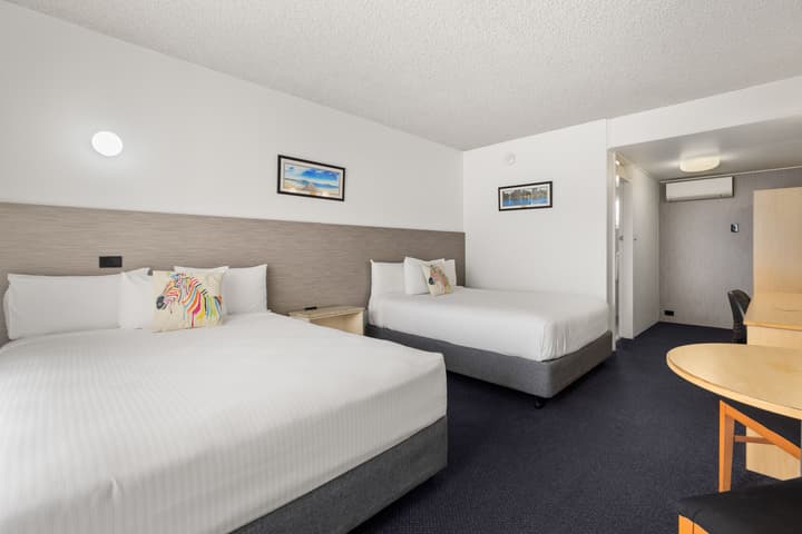 Zebra Motel