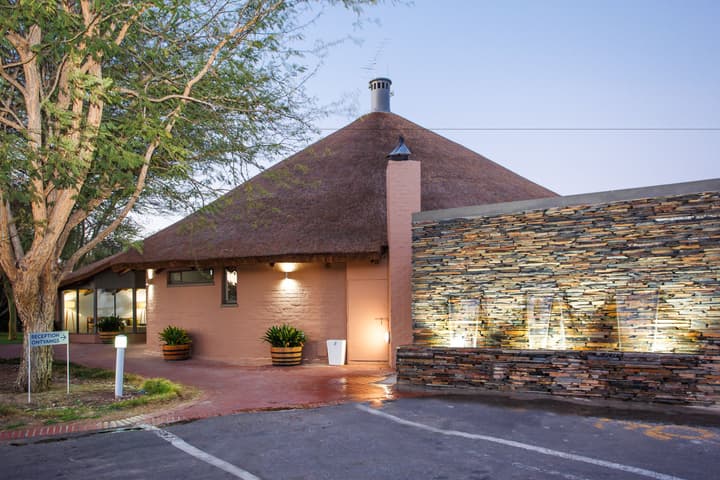 Protea Hotel by Marriott Oudtshoorn Riempie Estate