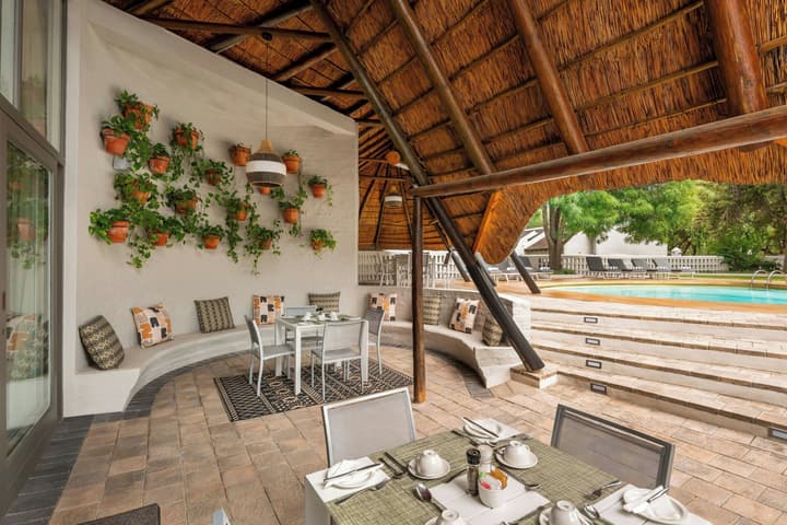 Protea Hotel by Marriott Oudtshoorn Riempie Estate