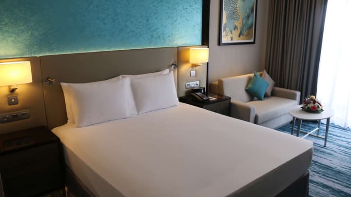 Radisson Blu Hotel & Resort, Al Ain