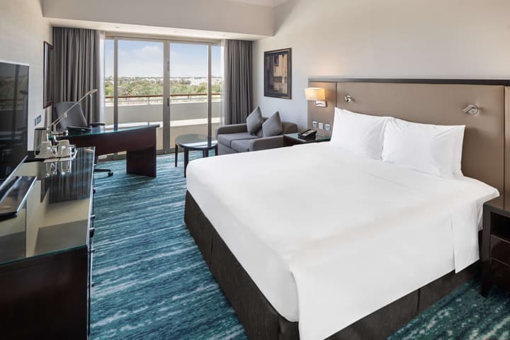Radisson Blu Hotel & Resort, Al Ain