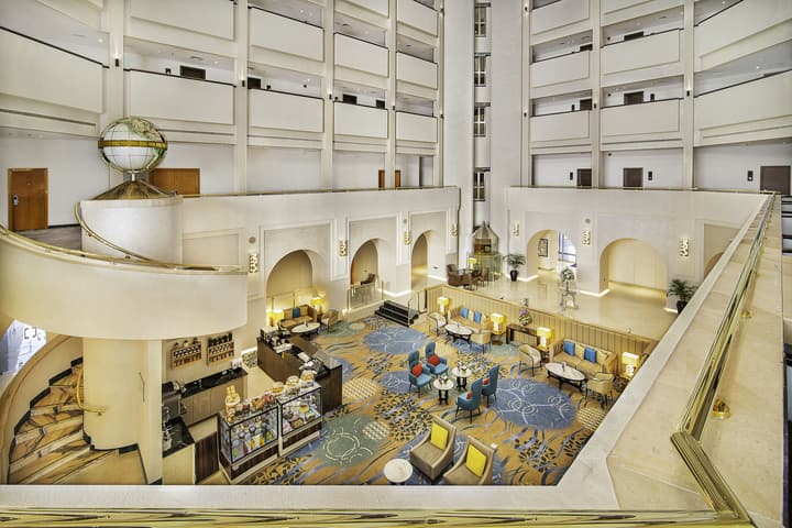 Radisson Blu Hotel & Resort, Al Ain