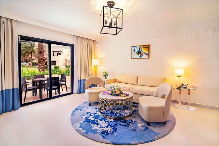 Radisson Blu Hotel & Resort, Al Ain