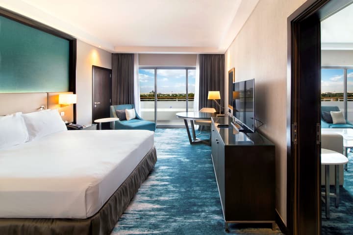 Radisson Blu Hotel & Resort, Al Ain