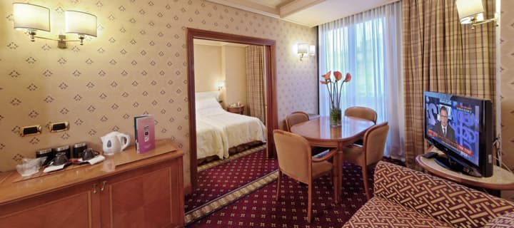 Hotel Capitol