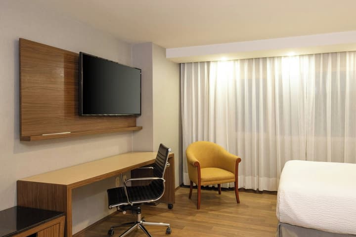 Courtyard by Marriott Mexico City Revolucion
