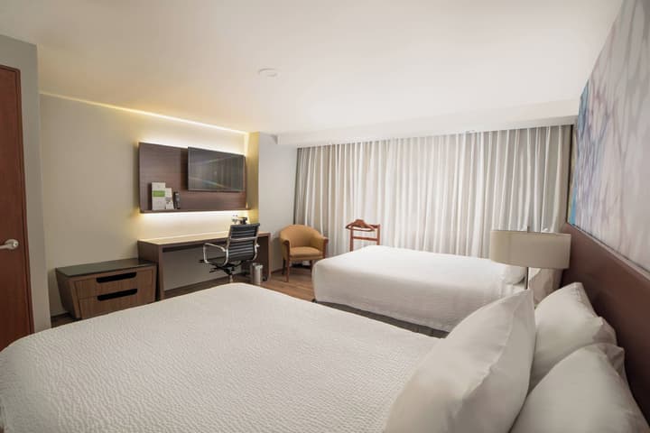 Courtyard by Marriott Mexico City Revolucion