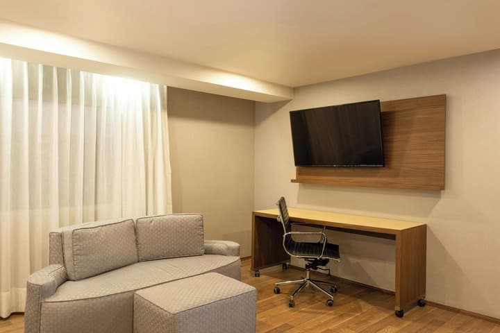 Courtyard by Marriott Mexico City Revolucion