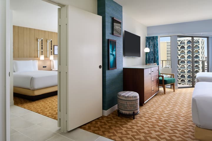 Waikiki Malia