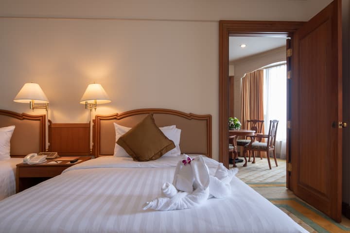 Montien Riverside Hotel Bangkok