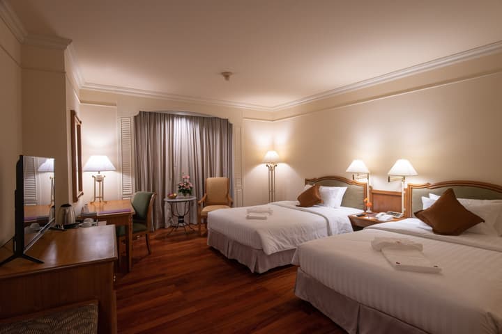 Montien Riverside Hotel Bangkok