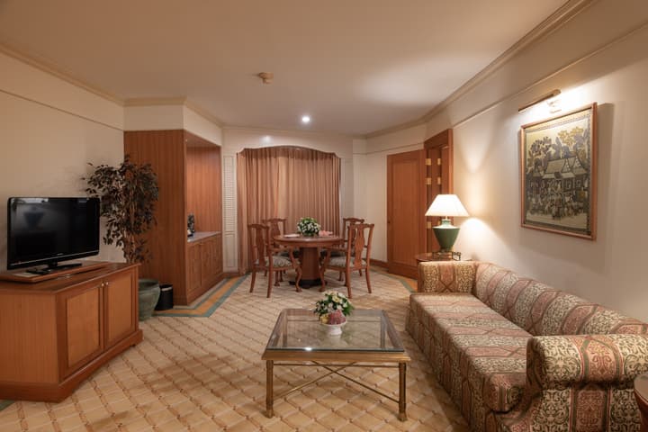Montien Riverside Hotel Bangkok