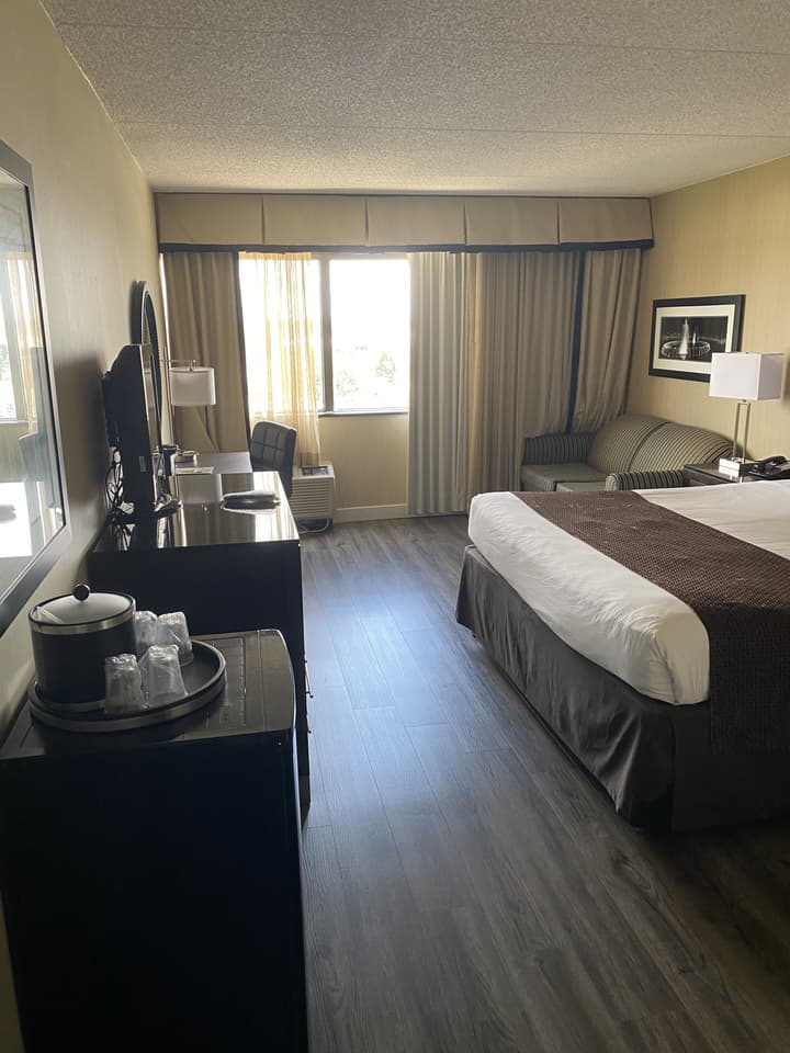Wingate by Wyndham Springfield
