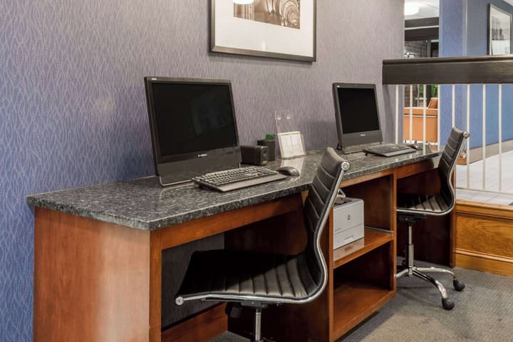 Wingate by Wyndham Springfield