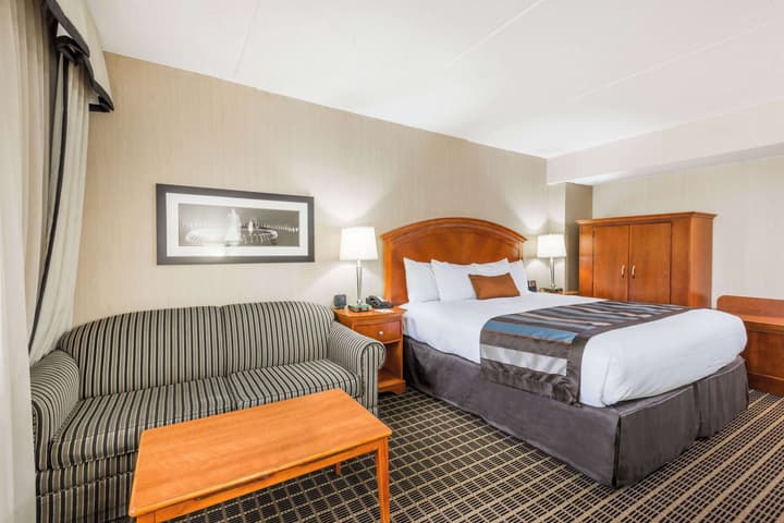 Wingate by Wyndham Springfield