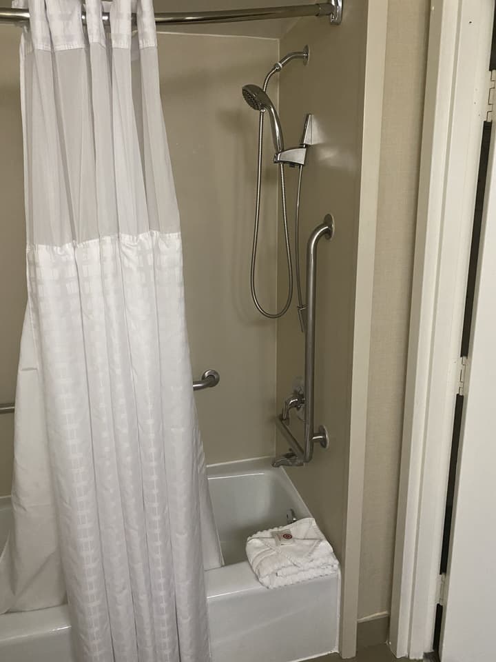 Wingate by Wyndham Springfield