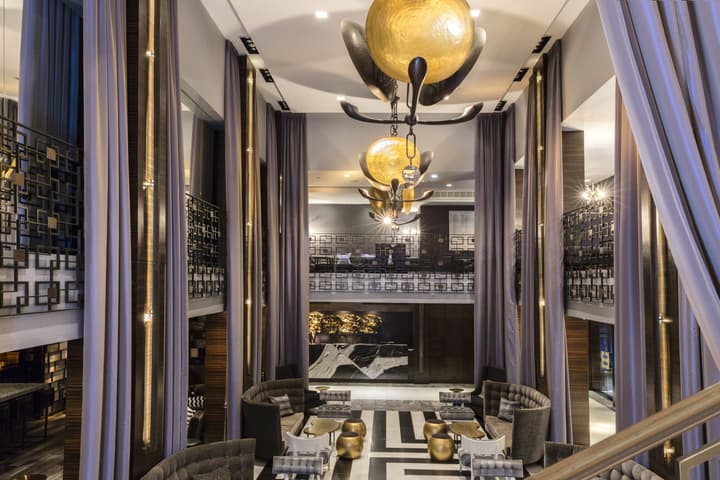 Empire Hotel