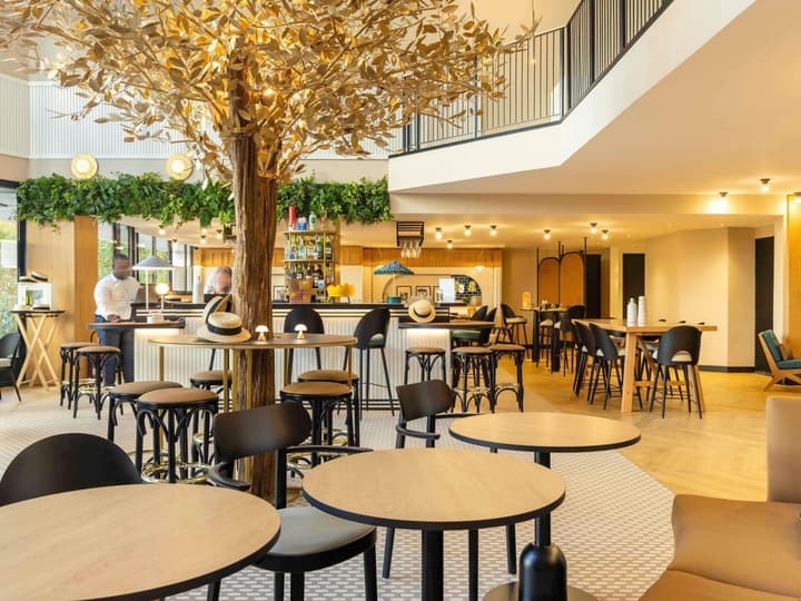 Novotel Paris Suresnes Longchamp