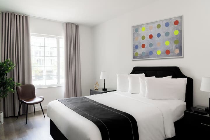 Essex House By Clevelander