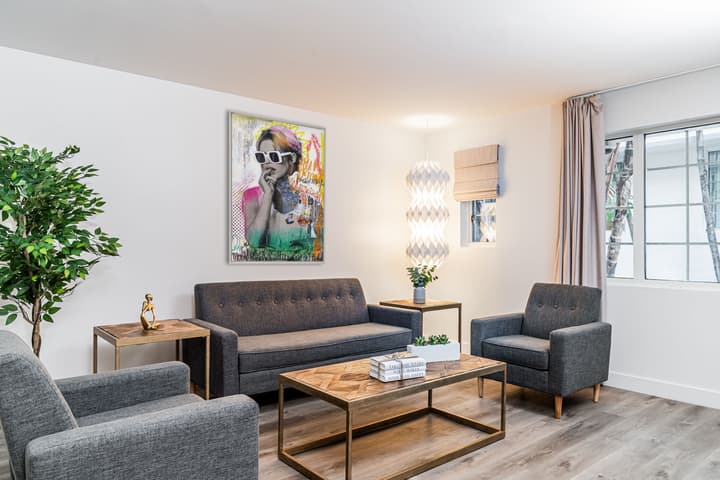 Essex House By Clevelander