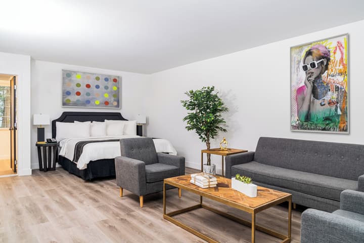 Essex House By Clevelander