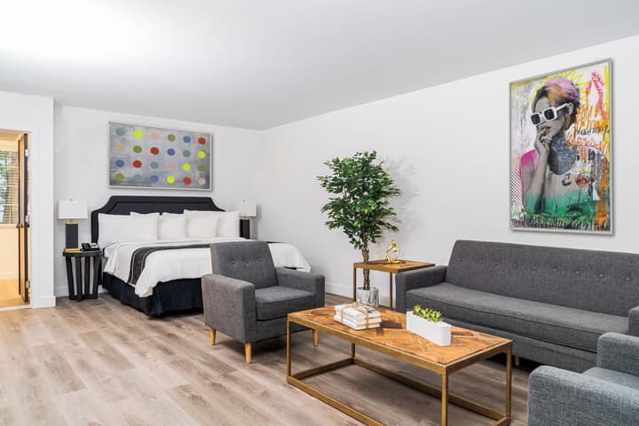 Essex House By Clevelander