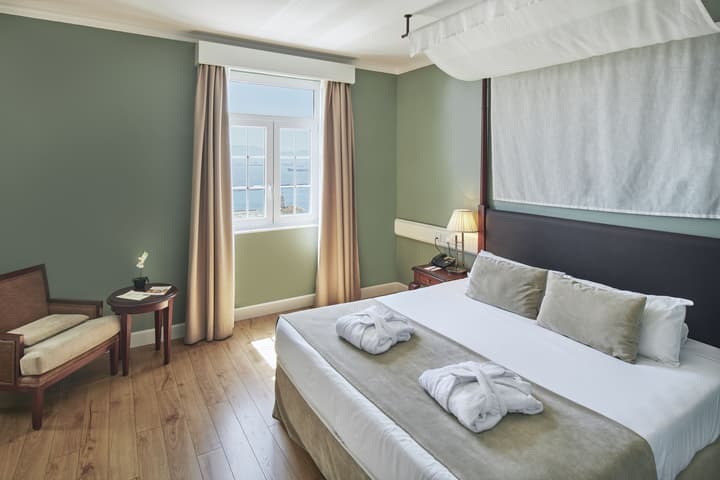 The Rock Hotel